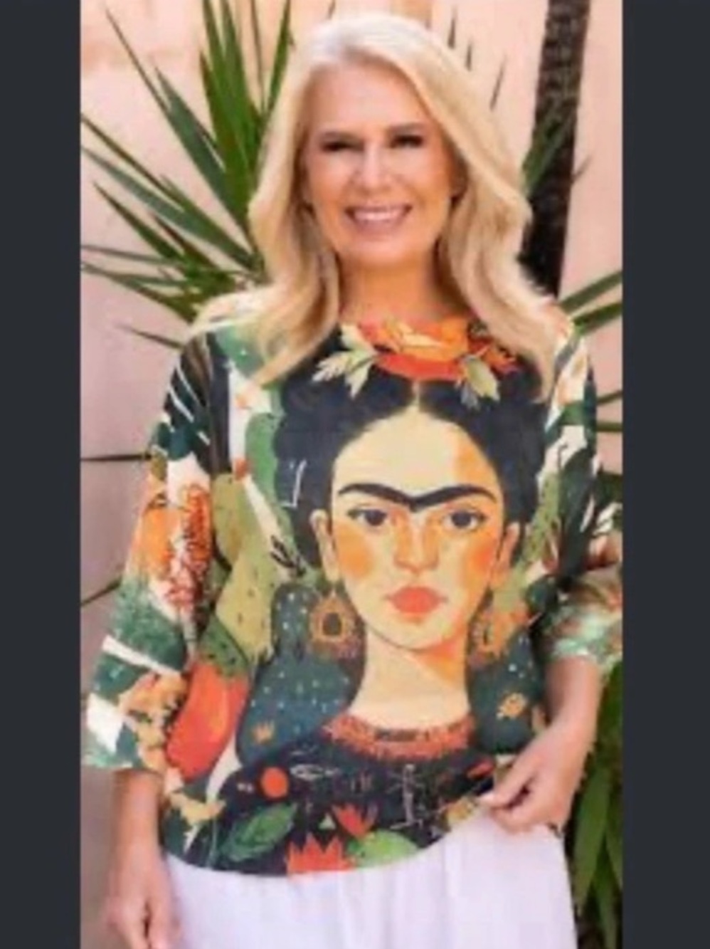 Frida Kahlo Graphic Long Sleeve Top